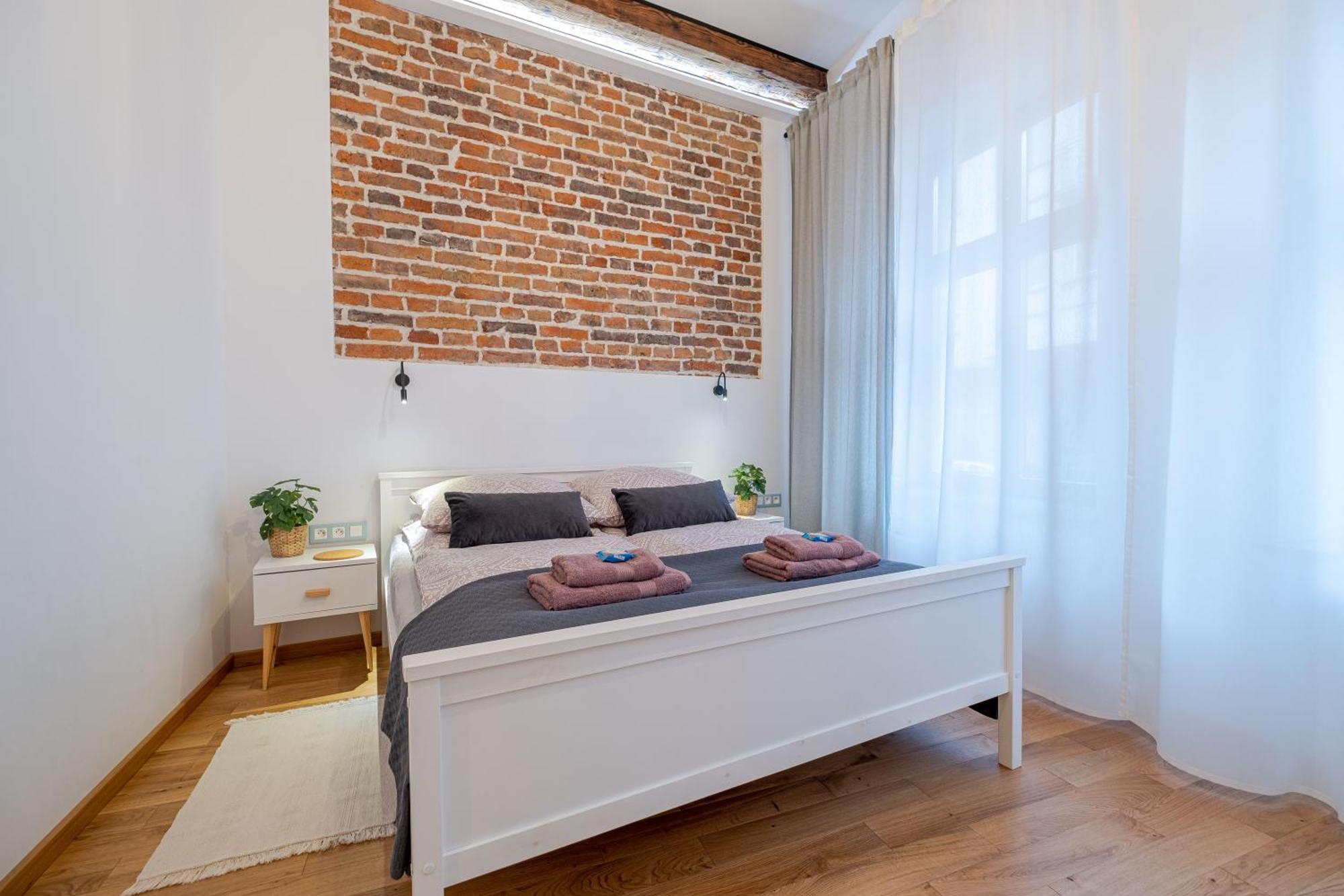 Old Town Zamkowa Vis A Vis Wawelu Apartment Krakow Ngoại thất bức ảnh